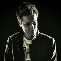 dario synth photo