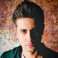 dario synth photo