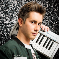 dario synth photo